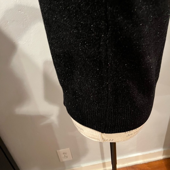 Bee Sweater Size M - Picture 5 of 7